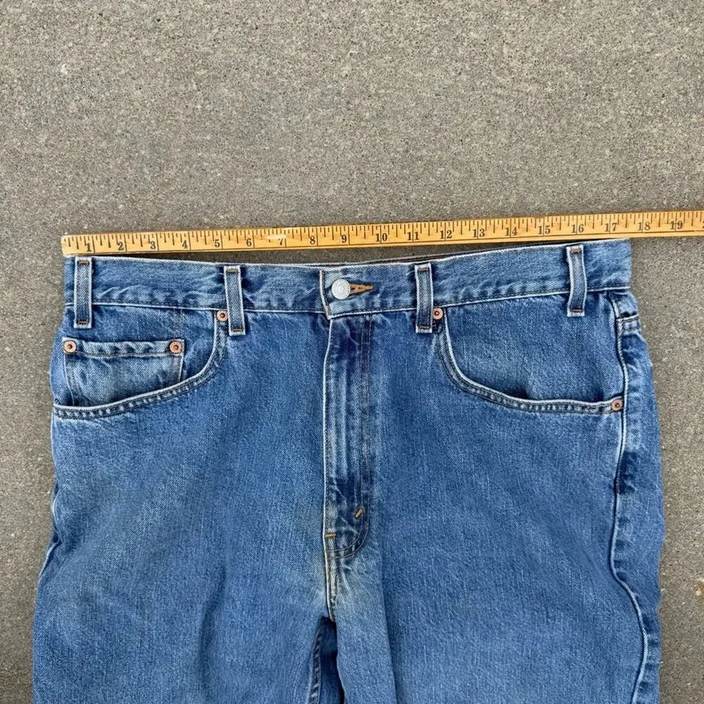 Vintage Y2K Levi's 550 Relaxed Fit Men's Blue Dad Denim Jeans 38x34